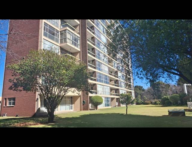 2 BEDROOM HOUSE FOR SALE IN DENLEE